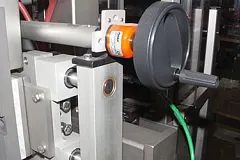 Bag forming, filling and sealing machine from Hastamat