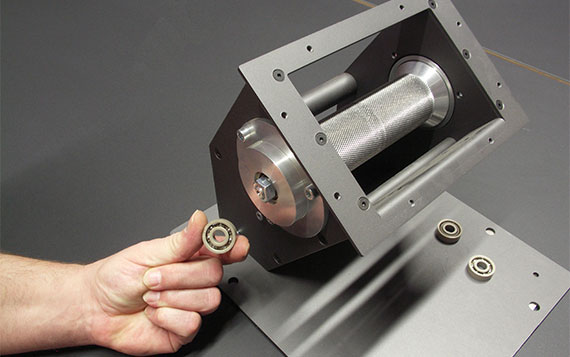 Polymer ball bearings in the pellet stove