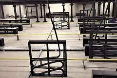 Moveable stage platforms